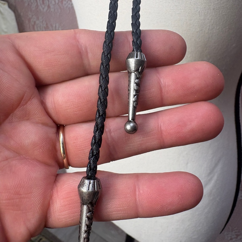 Artisan Silver Leaf Bolo Tie - Picture 6 of 7